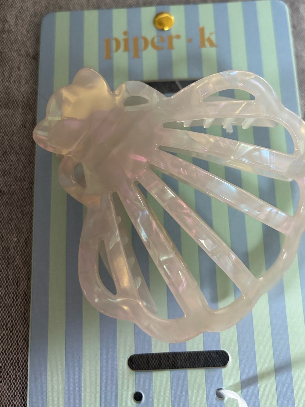 Piper Iridescent Shell Claw Clip for Kids - Pearl White